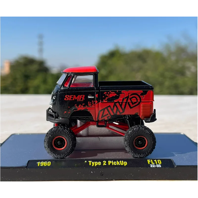 Diecast 1:64 T1 Pickup Truck Alloy Model Display 5 Diecast 1:64 T1 Pickup Truck Alloy Model Display - Image 5
