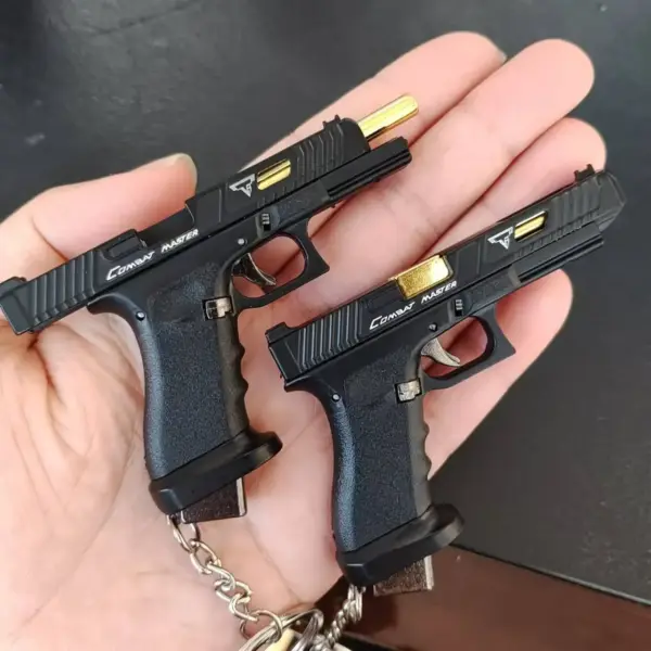 Mini Alloy Gun Keychain Model 1:3 Disassemble Toy - Image 5