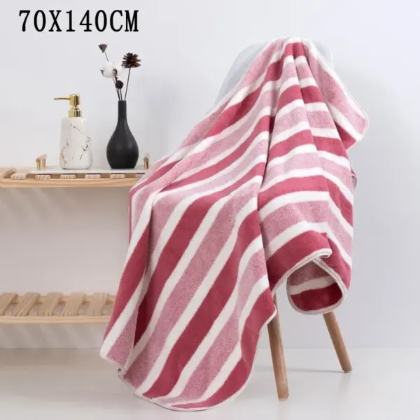 Thickened 70x130cm Super Absorbent Bath Towel in Five Colors - Image 8