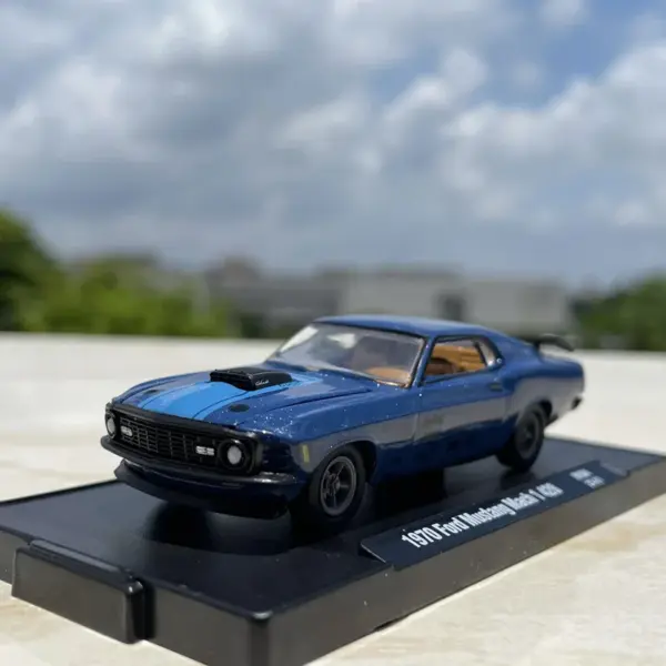1:64 1970 Mustang Mach 1 Diecast Model - Image 4