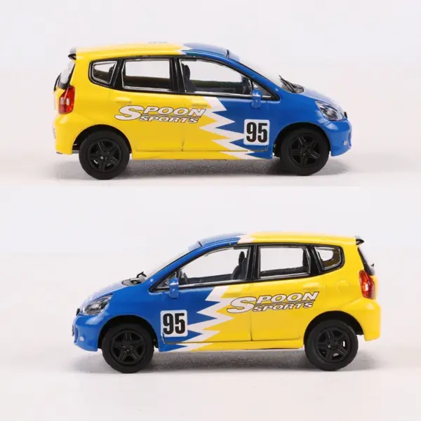 GCD 1:64 Scale Diecast Model Car - Image 3