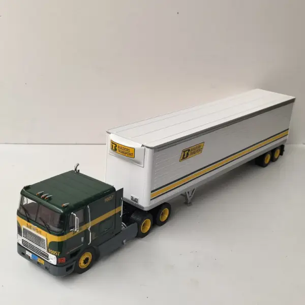 IXO 1:43 Scale INTERNATIONAL Trailer Truck Model - Image 2