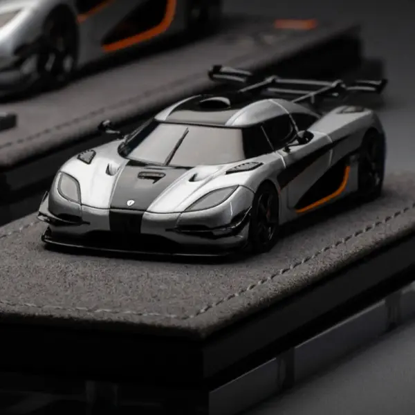 Pre-sale GRYNING ALPS 1:64 Resin Model Car - Image 8