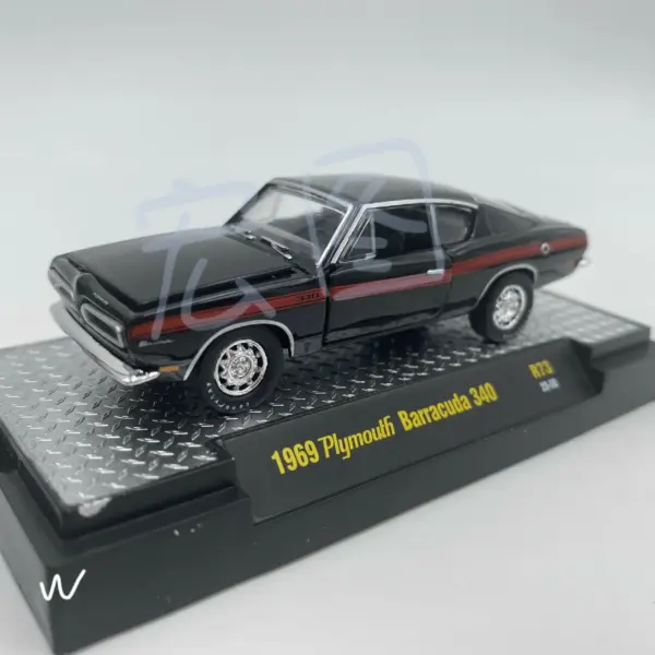 Diecast 1:64 1969 Plymouth Barracuda Model - Image 5