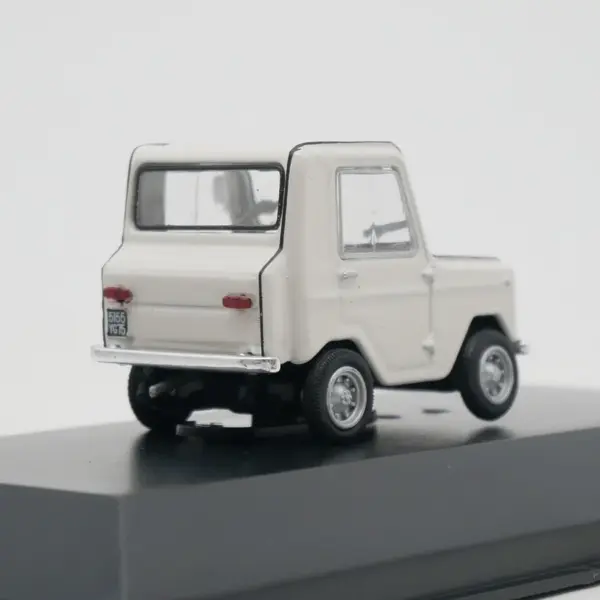 IXO 1:43 William City A3 1960 Diecast Model Car - Image 4
