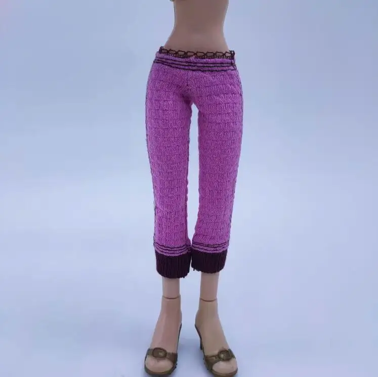 Casual Jeans for 30cm Bratz and Monster High Dolls 4 Casual Jeans for 30cm Bratz and Monster High Dolls - Image 4