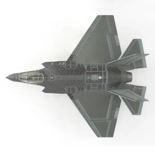 1:72 F-35C Fighter Model by JERREN - Image 4