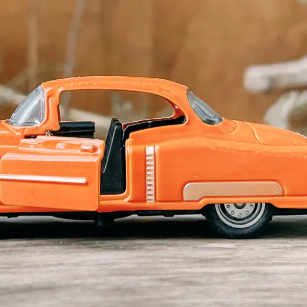 1:32 Alloy Diecast Cadillac Vintage Car Model - Image 2