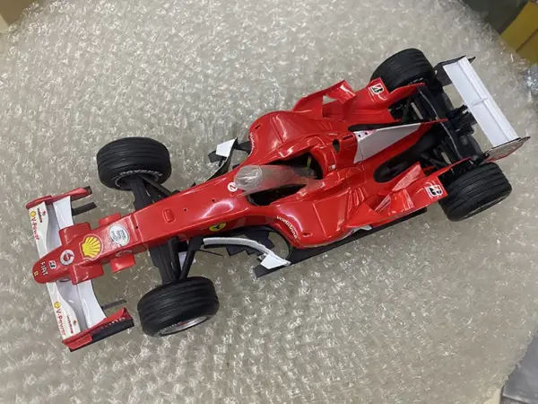 1/18 Scale F1 R24 2004 Showpiece Car Model - Image 5