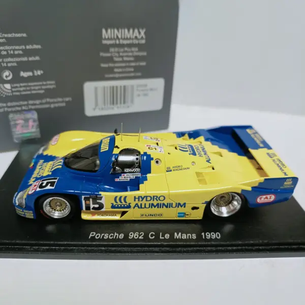 Spark 1:43 Resin Porsche 962C LeMans 1990 Model - Image 4