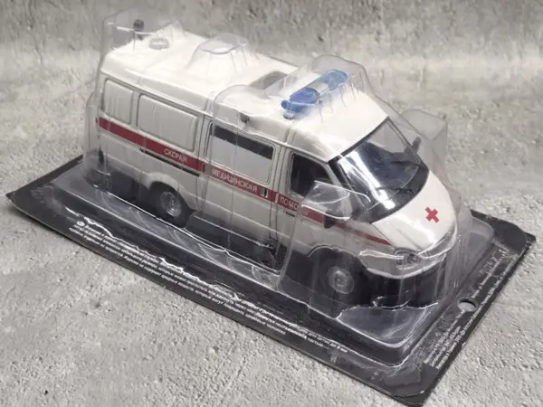 1:43 Scale Alloy Russian Liaz 677M Bus Model - Image 7