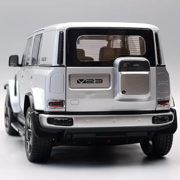 iCAR V23 1:18 Alloy Vehicle Model for Display - Image 5