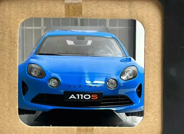 Bburago 1:18 Scale A110 S Diecast Car Model - Image 3