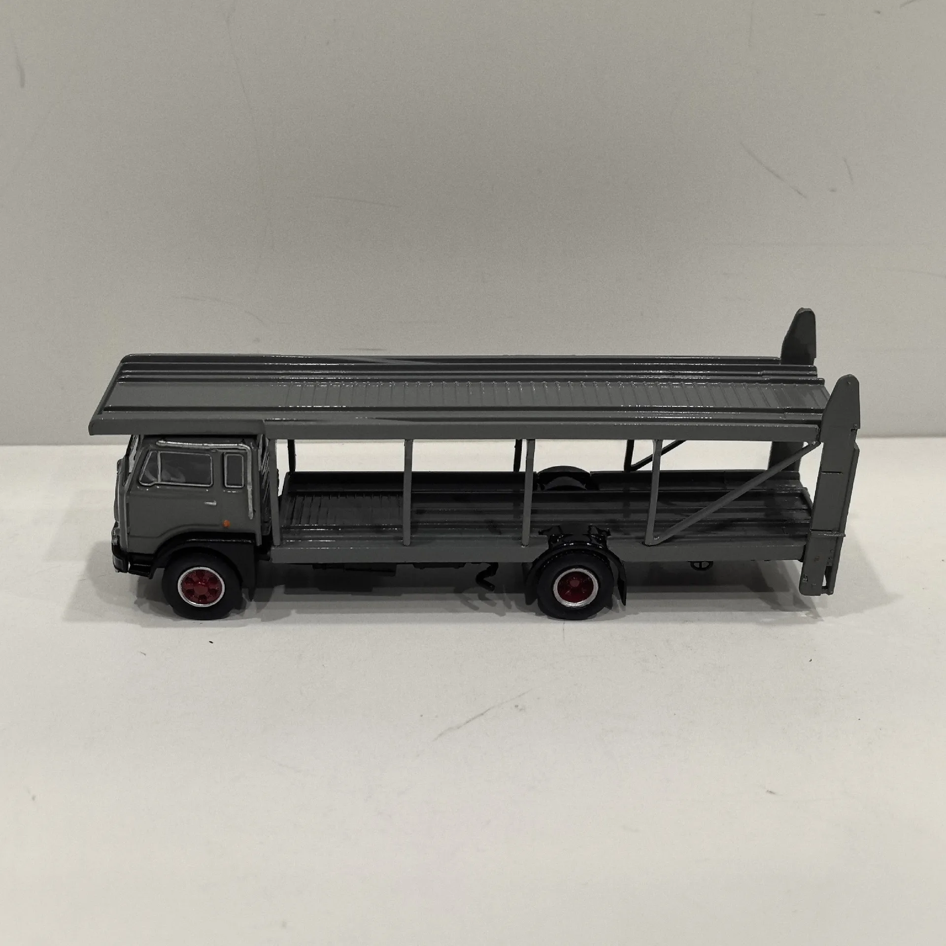 1:87 Scale HO FIAT 640 Model Truck Ornament 2 1:87 Scale HO FIAT 640 Model Truck Ornament - Image 2