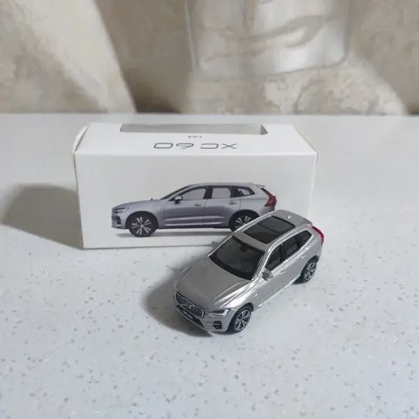 JERREN 1:64 XC60 Diecast Car Model - Image 2