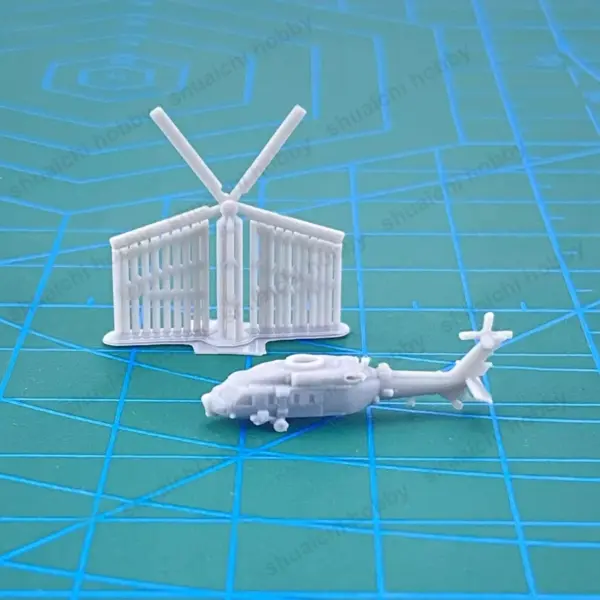 5-Pack Z-20 Helicopter Resin Model Kit in Various Scales - Image 2