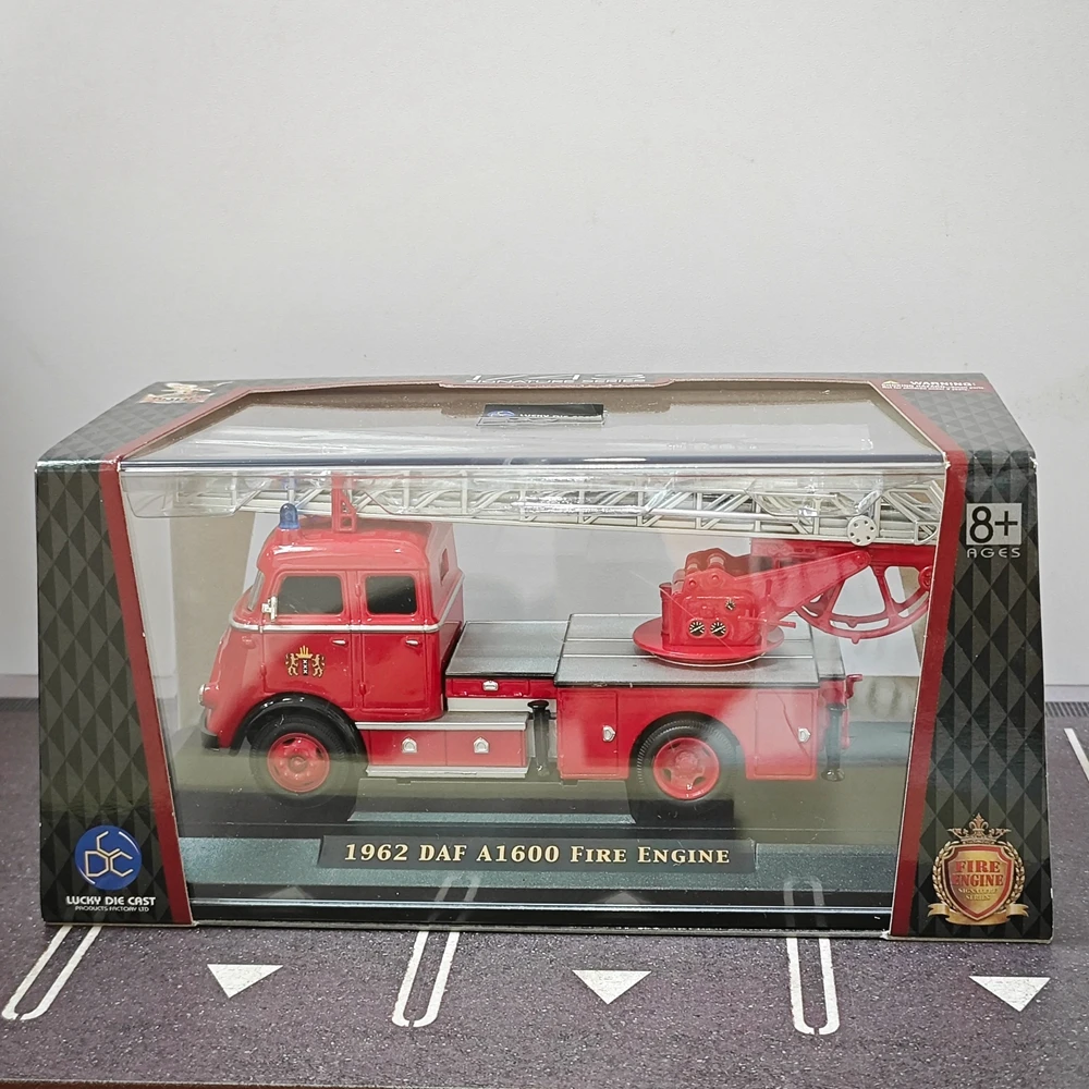 43 DAF A1600 Fire Engine Diecast Model Collection 3 43 DAF A1600 Fire Engine Diecast Model Collection - Image 3