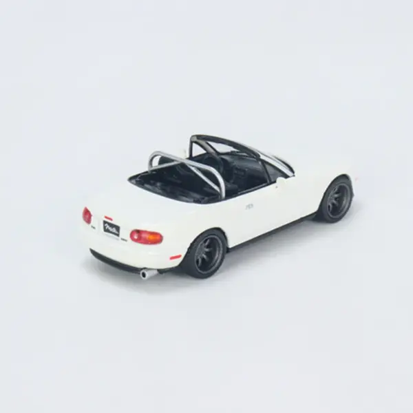 1:64 Miata MX-5 Tuned Alloy Car Model - Image 6