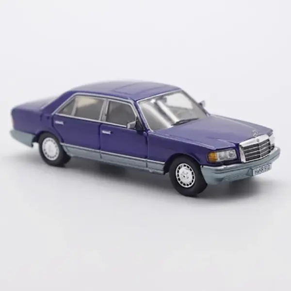 Diecast 1:64 560SEL W126 Alloy Car Model - Image 2