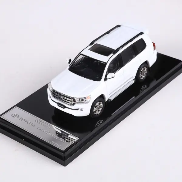GCD 1:64 LC200 Off-Road Diecast Model - Image 8