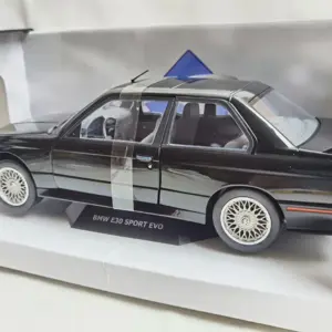 JERREN 1:18 E30 M3 1986 Diecast Car Model 8 S536e21053b9d4146ae39440cfc1958e33
