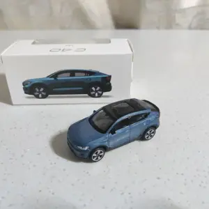 1:64 Scale XC90 S90 V90 XC40 Diecast Collectible Car 15 S53d241f0e00c41fc9a803ae8abb80902S 2