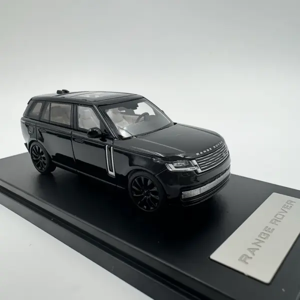 Diecast 1:64 Range Rover SUV Model Collectible - Image 4