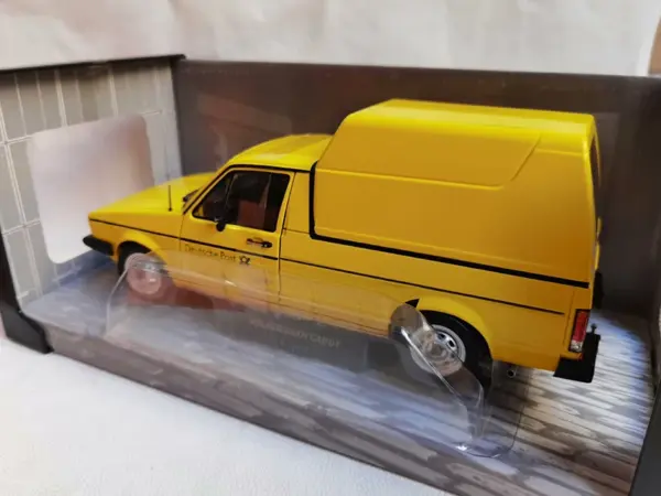 Solido 1:18 MK1 1982 Pickup Car Model - Image 3