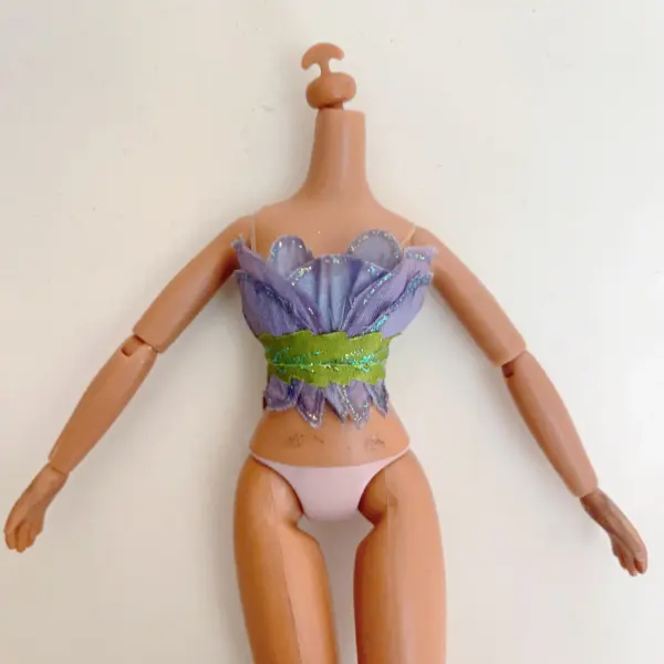 Bratz & Monster High Doll Tops Set - Image 13