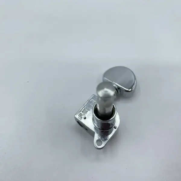 Grover L6 Chrome and Gold Tuner Key for Electric Guitar - Image 6