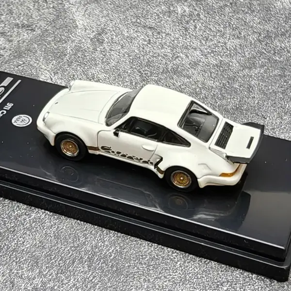 Diecast 1:64 Carrera RSR 3.0 1974 Alloy Model - Image 3