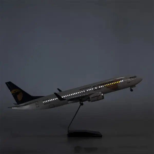 Mongolian Airlines Boeing 737 Diecast Model - Image 5