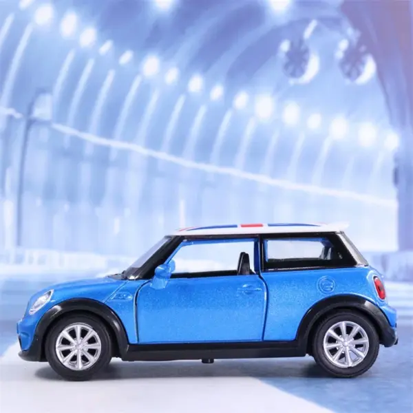 1:36 BMW Mini Cooper Die-Cast Model Car - Image 4