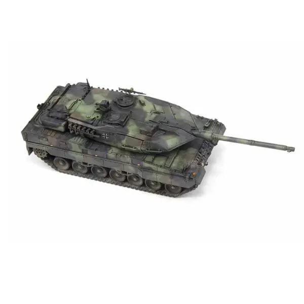 German Leopard 2A7 Tank Model 1:72 Scale - Image 5