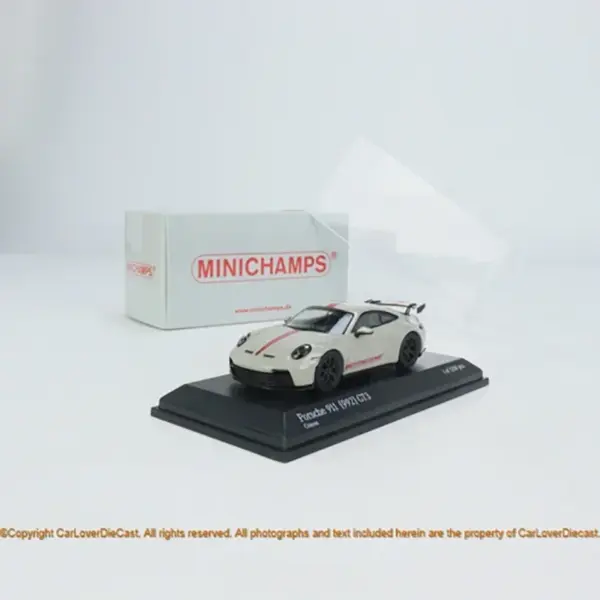 Minichamps Porsche 911 (992) GT3 RS Alloy Model Car - Image 18