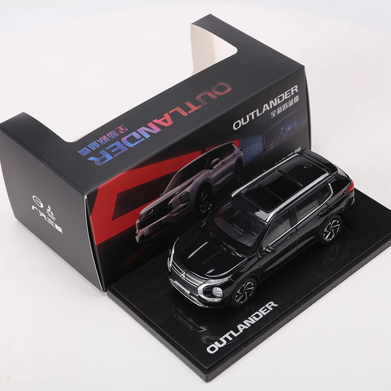 1:43 Outlander SUV Diecast Model Car Black/White 7 1:43 Outlander SUV Diecast Model Car Black/White - Image 7