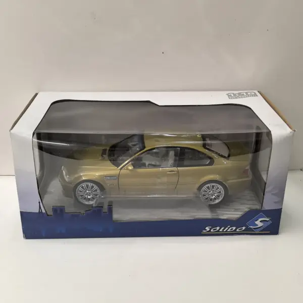 Solido 1:18 BMW E46 M3 2000 Diecast Model - Image 5