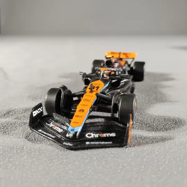 1:43 McLaren F1 Team MCL60 Australian Grand Prix Model - Image 6