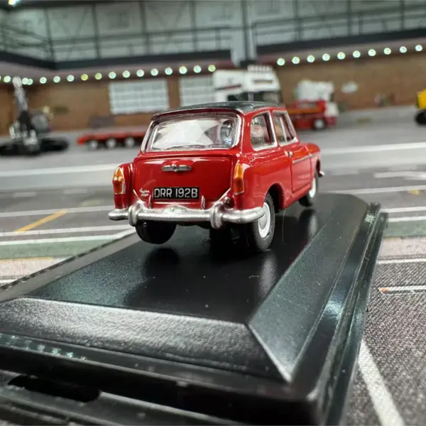 Oxford 1:76 Diecast Alloy Austin A40 Model - Image 3
