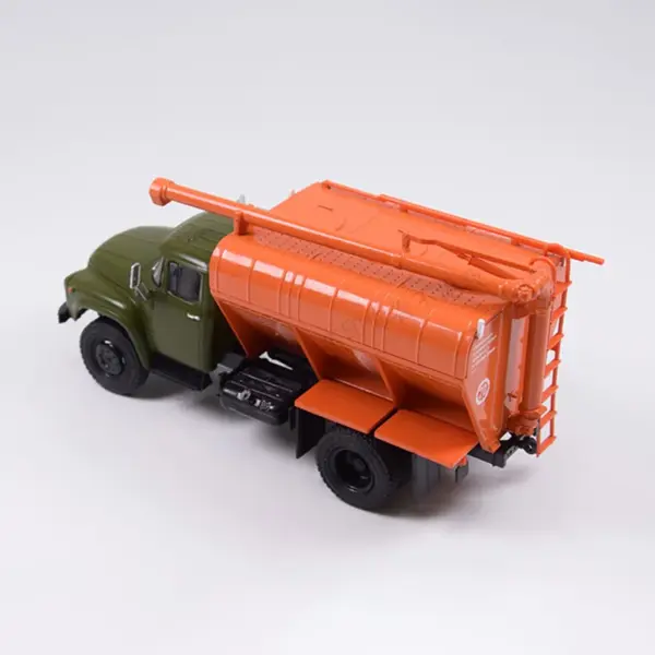 1:43 Scale Diecast Alloy ZSK-10 Loading Transport Vehicle Model - Image 5
