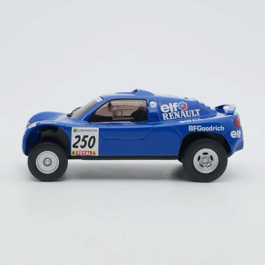 Renault 2010 Dakar Rally Car Diecast Model 1:43 3 Renault 2010 Dakar Rally Car Diecast Model 1:43 - Image 3