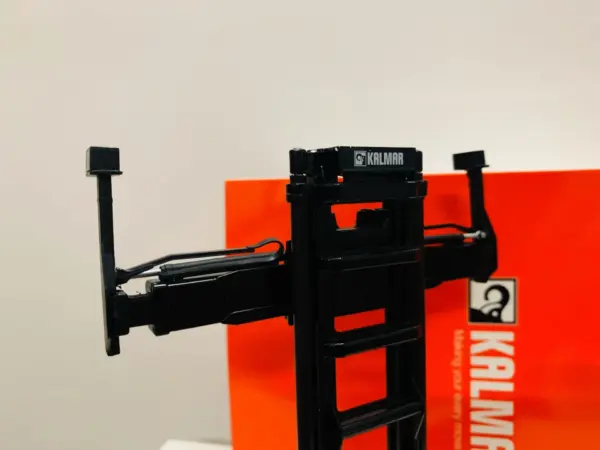 Kalmar 1:50 Scale Die-Cast Forklift Model - Image 3