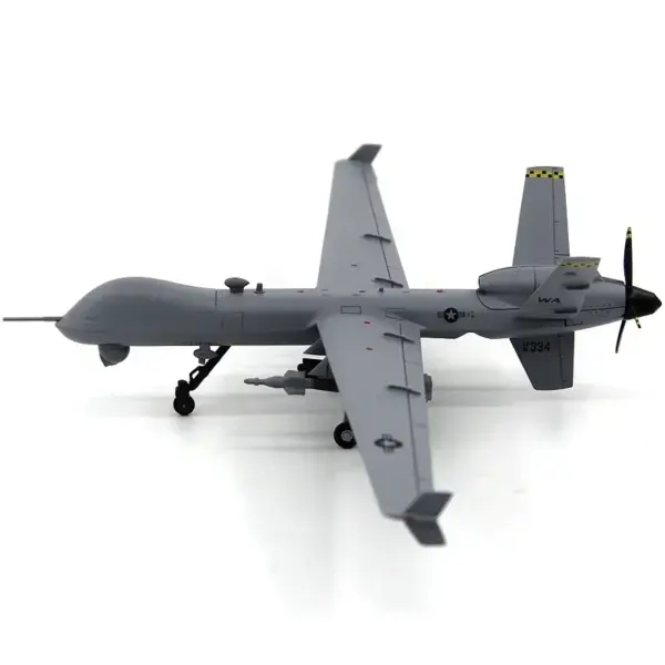 1:72 Scale MQ-9 Reaper Recon Aircraft Model - Image 4