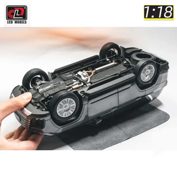 1:18 LX600 Alloy SUV Car Model Collection - Image 6