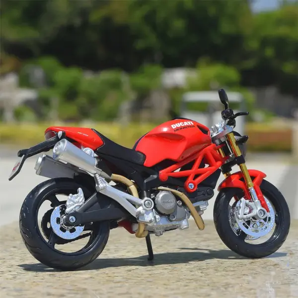 Maisto 1:18 Ducati Monster 696 Diecast Motorcycle - Image 5
