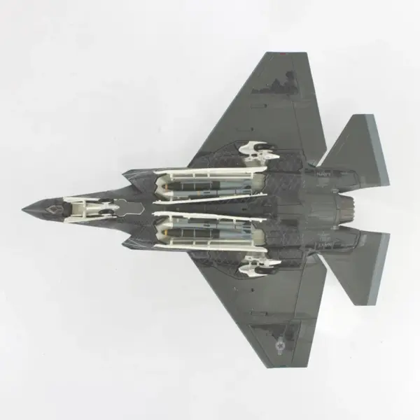 1:72 F-35C Fighter Model by JERREN - Image 6