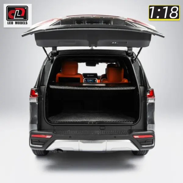 1:18 LX600 Alloy SUV Car Model Collection - Image 4