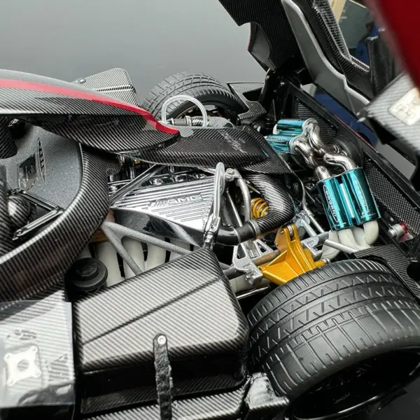 Almost Real 1:18 Pagani Zonda Cinque Alloy Car Model - Image 5