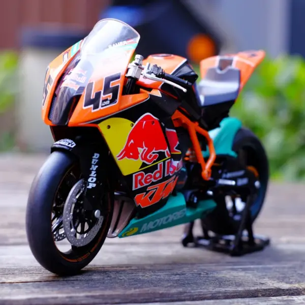 Automaxx 1:12 KTM RC390 Diecast Motorcycle Model - Image 9