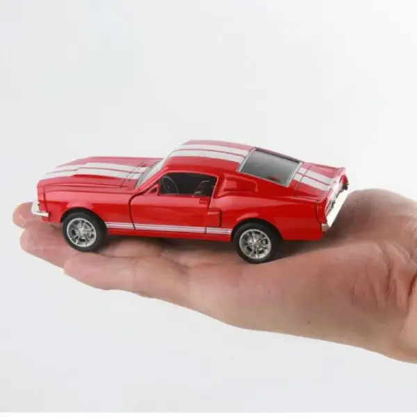 1/32 Scale Mustang GT500 Diecast Model Collectible - Image 2
